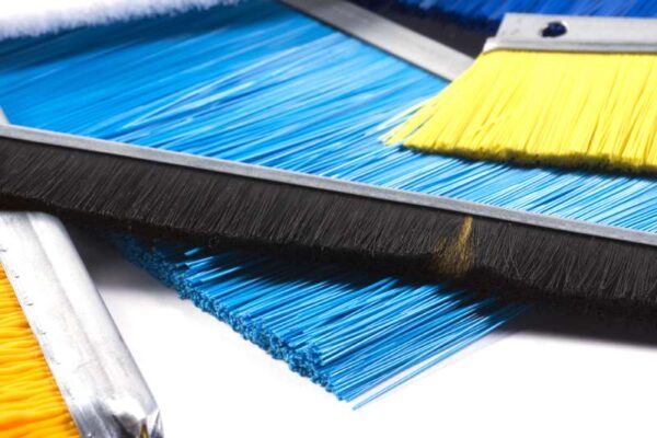 produzione spazzole strip piane lineari produzione spazzole strip piane lineari